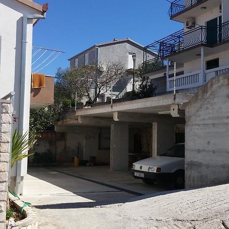 טרוגיר Apartment Karmen מראה חיצוני תמונה